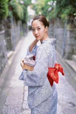 邋遢大王唱歌的小女孩